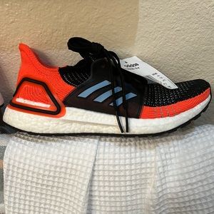 NWT Adidas Ultraboost 19